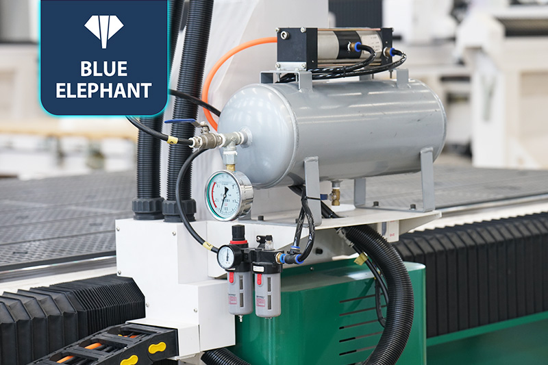 EW3動(dòng)柱式五軸加工中心